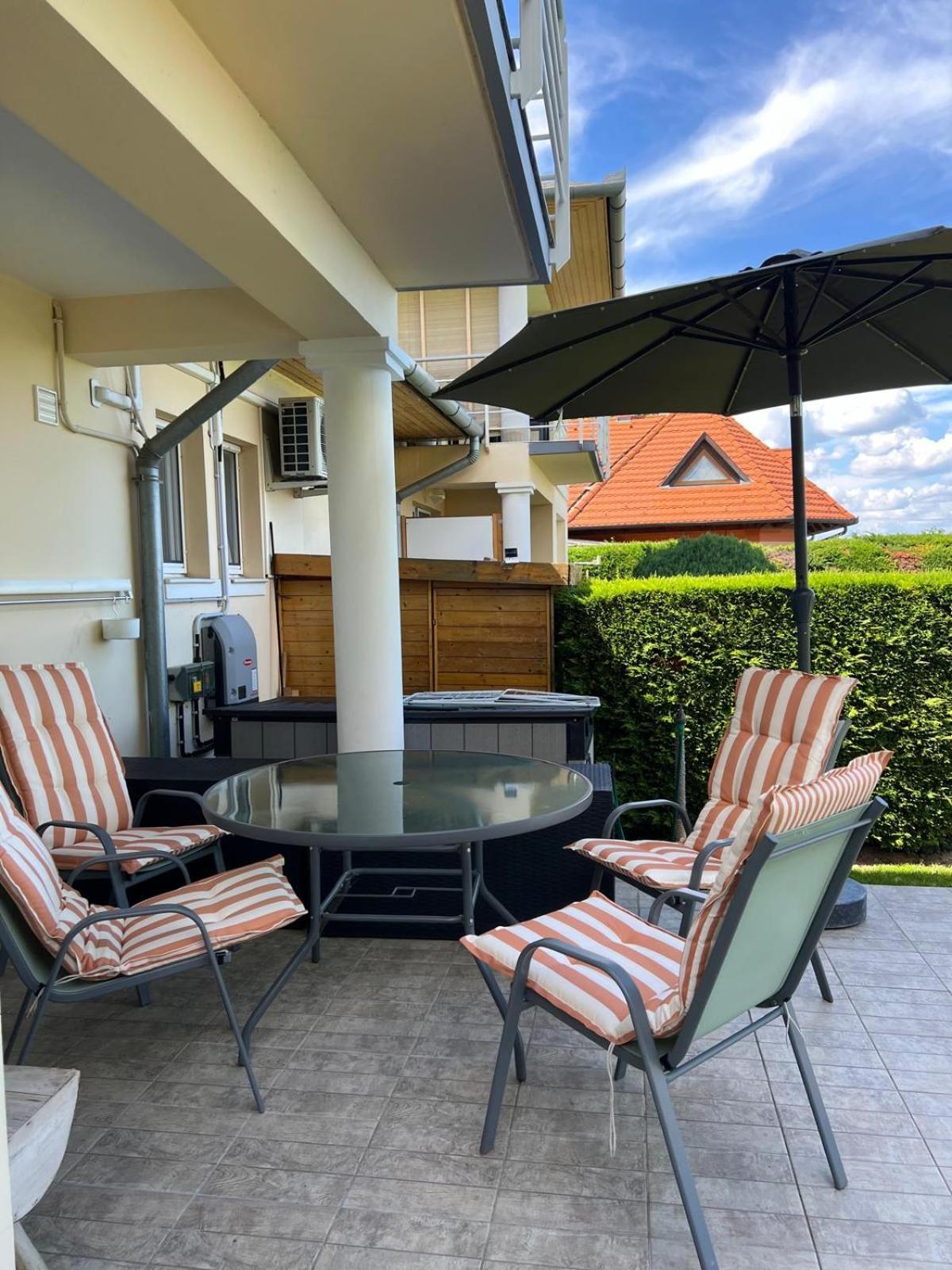 Panorama Villa Balatonboglar Luaran gambar